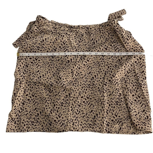 ✨NEW!✨GAP Women’s Geometric Tan Sleeveless Tie Shoulder Blouse - Medium - Picture 6 of 8